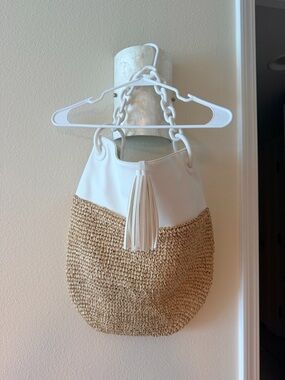 White & Natural Woven Straw Tote Bag with Tassel